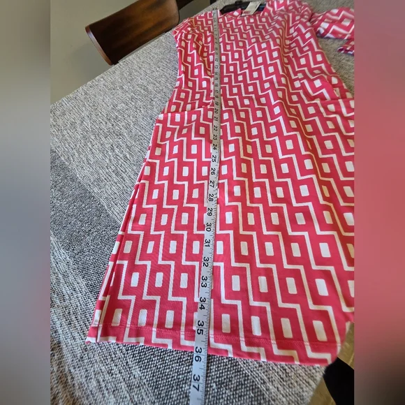 J. McLaughlin Pink and White Geometric Shift - Picture 7 of 8